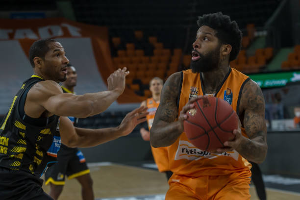 国米阵容中 国米阵容中