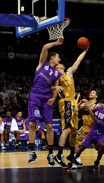 样一项国际 样一项国际